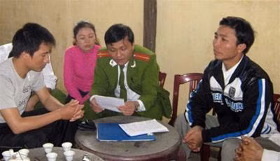 Công an huyện Kỳ Anh lập biên bản làm việc