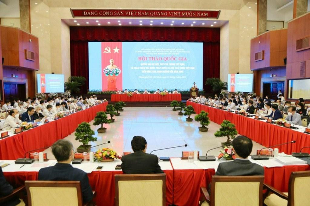 Hội thảo quốc gia về xây dựng Nhà nước pháp quyền xã hội chủ nghĩa diễn ra tại TPHCM ngày 17/3 dưới sự chủ trì của Chủ tịch nước Nguyễn Xuân Phúc