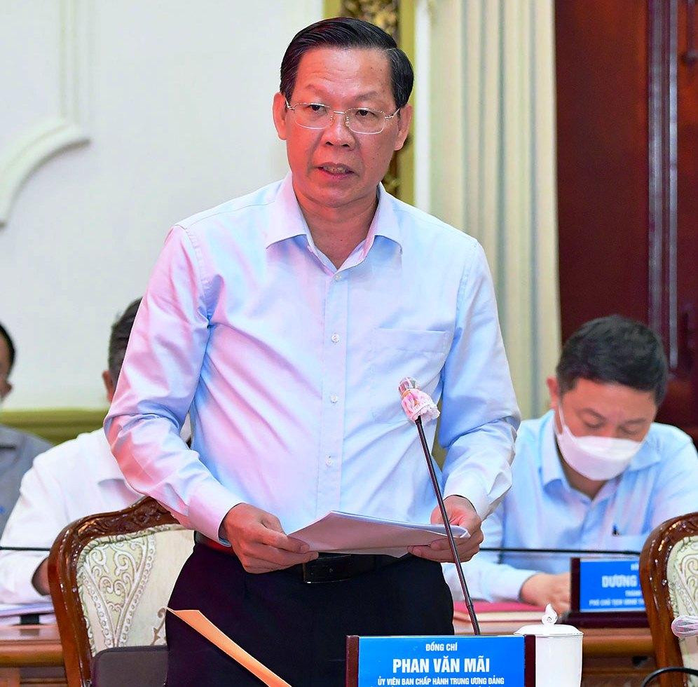 Chủ tịch UBND TPHCM Phan Văn Mãi báo cáo với đoàn công tác của Quốc hội chiều 20/3