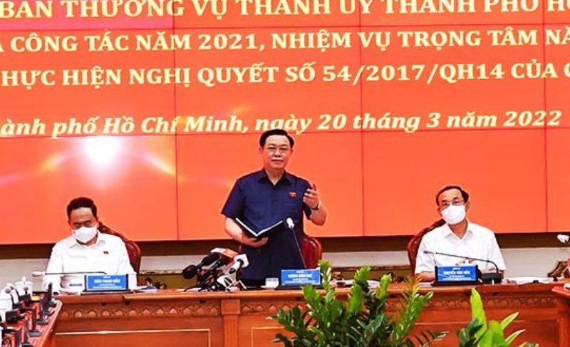 Chủ tịch Quốc hội Vương Đình Huệ phát biểu kết luận buổi làm việc