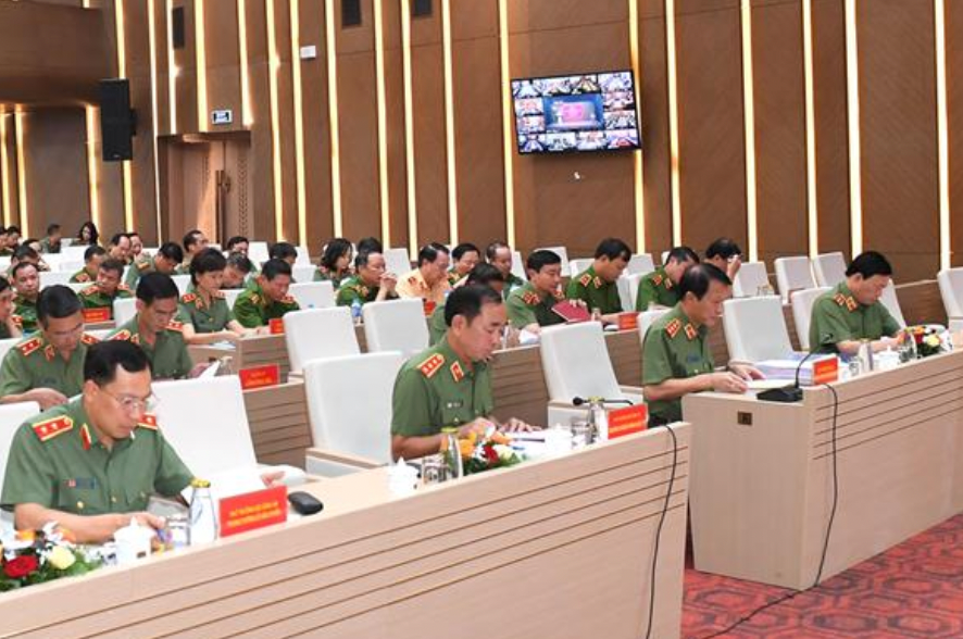 Các đại biểu tại hội nghị. Các đại biểu tại hội nghị.