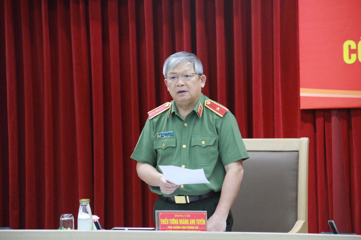 Thiếu tướng Hoàng Anh Tuyên thông tin tại cuộc họp báo. Ảnh: Phạm Nam. Thiếu tướng Hoàng Anh Tuyên thông tin tại cuộc họp báo. Ảnh: Phạm Nam.