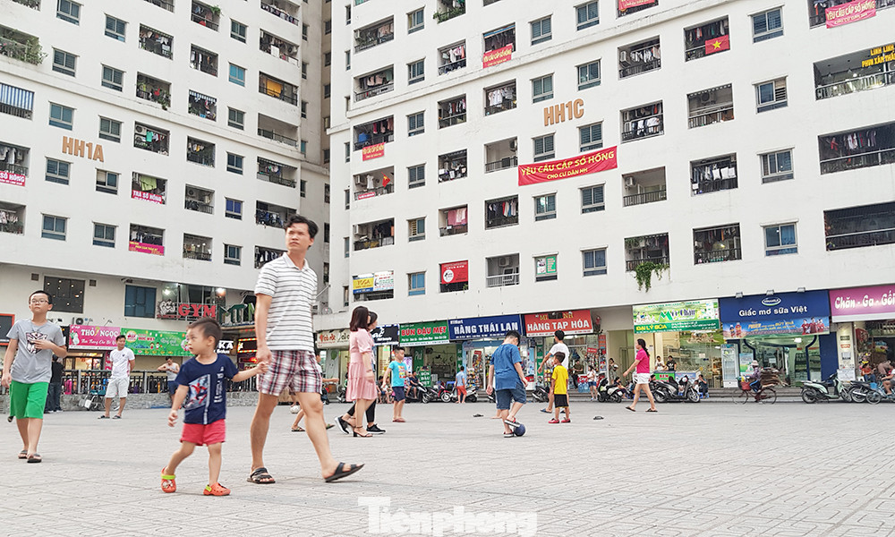 ‘Làn sóng’ băng rôn đòi sổ hồng ở chung cư HH Linh Đàm ảnh 5