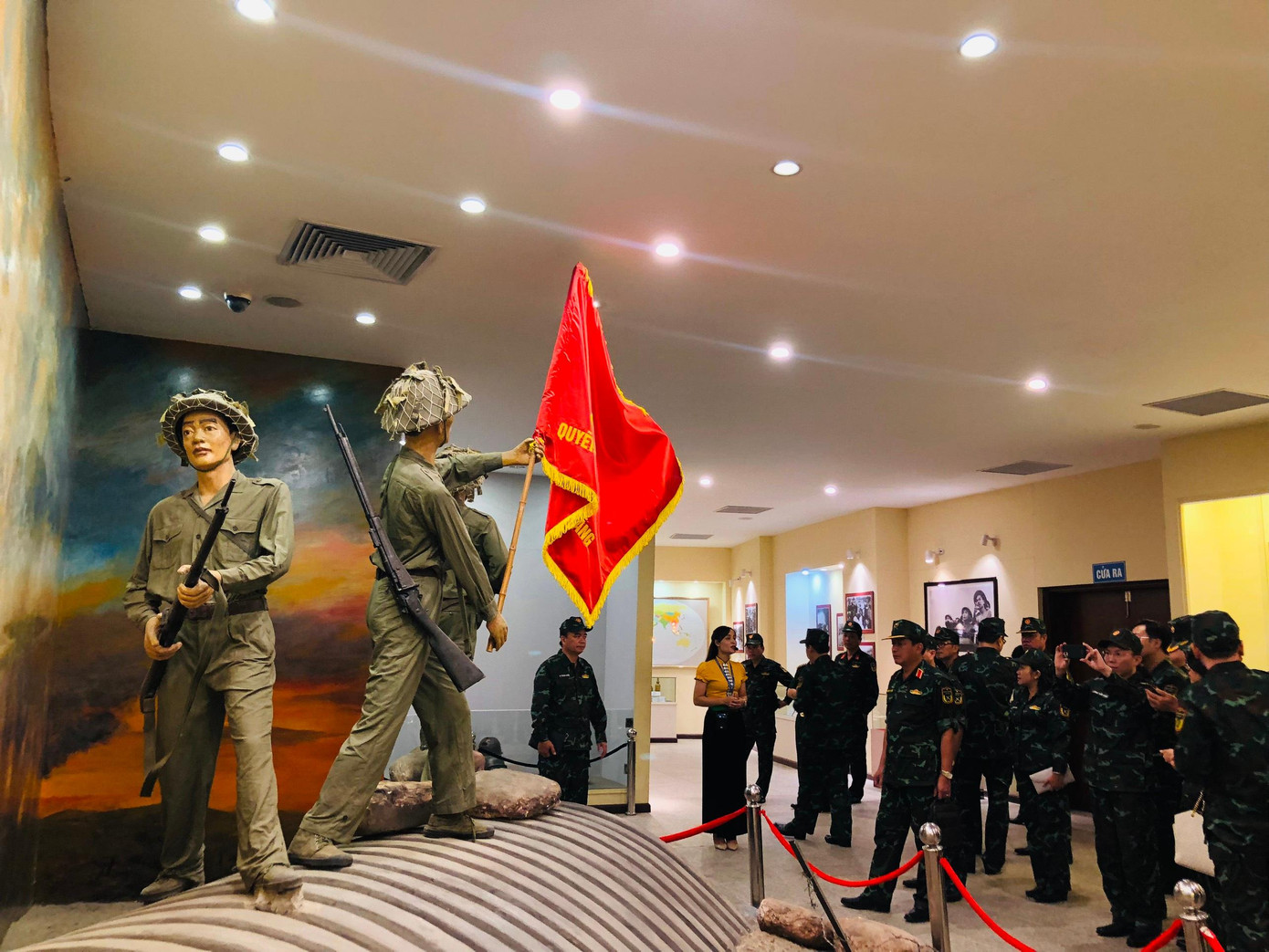 Nhiều đối tượng được hưởng ưu đãi miễn phí hoặc giảm giá vé tham quan tại bảo tàng Chiến thắng lịch sử Điện Biên Phủ.