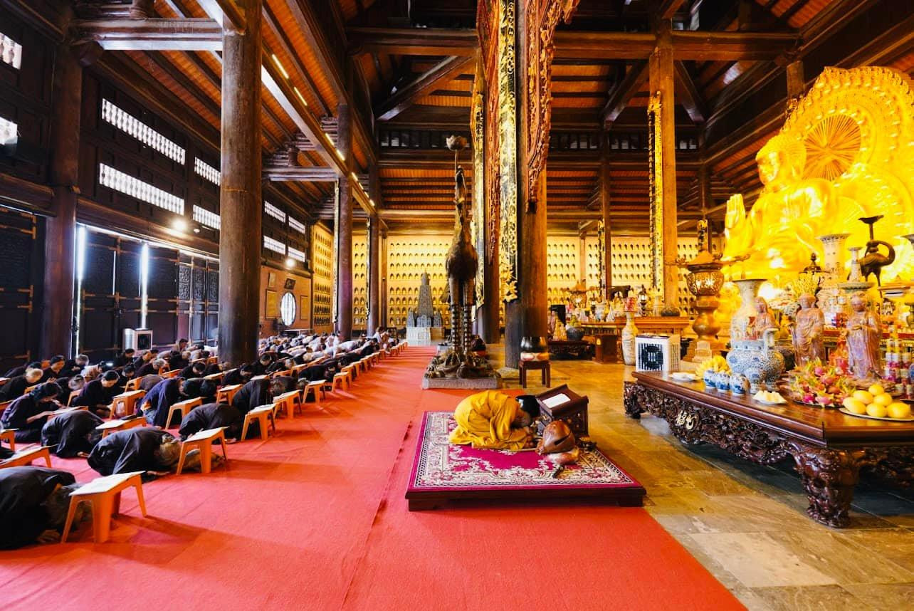 Khuyến khích các khóa tụng kinh Vu lan, kinh báo hiếu phụ mẫu, kinh Mục Kiền Liên sám nháp... Khuyến khích các khóa tụng kinh Vu lan, kinh báo hiếu phụ mẫu, kinh Mục Kiền Liên sám nháp...