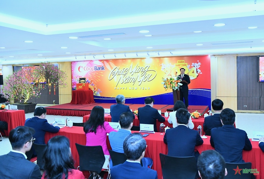 Chủ tịch Quốc hội phát biểu.