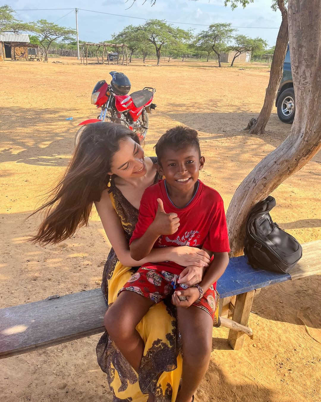 Tính đến hiện tại, Camila đã đi công du được gần 20 quốc gia bao gồm Pháp, Anh, Mỹ, Đức, Bỉ, Kenya, Ba Lan, Thụy Sĩ, Thổ Nhĩ Kỳ, Tây Ban Nha, UAE, Hy Lạp, Italia, Nhật Bản, Indonesia Singapore và Ấn Độ, Nepal. Người đẹp cũng từng bày tỏ mong muốn được đến Việt Nam.