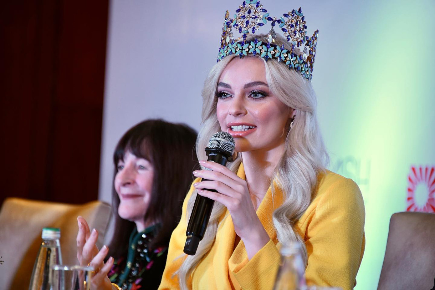 Karolina Bielawska tham dự họp báo ở Ấn Độ hôm 9/2. Karolina Bielawska tham dự họp báo ở Ấn Độ hôm 9/2.