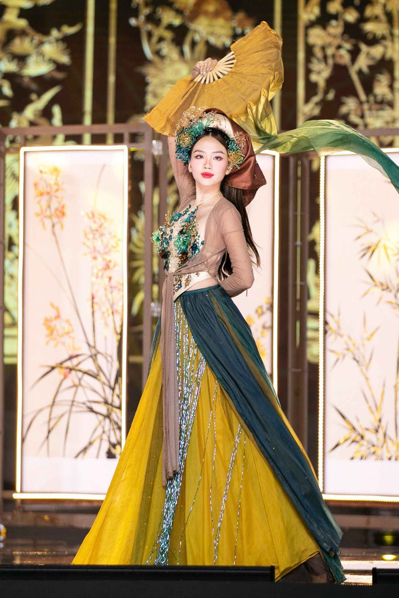 Khán giả bày tỏ tiếc nuối khi Mai Phương không mang Mỹ nữ Tứ bình tới Hoa hậu Thế giới.