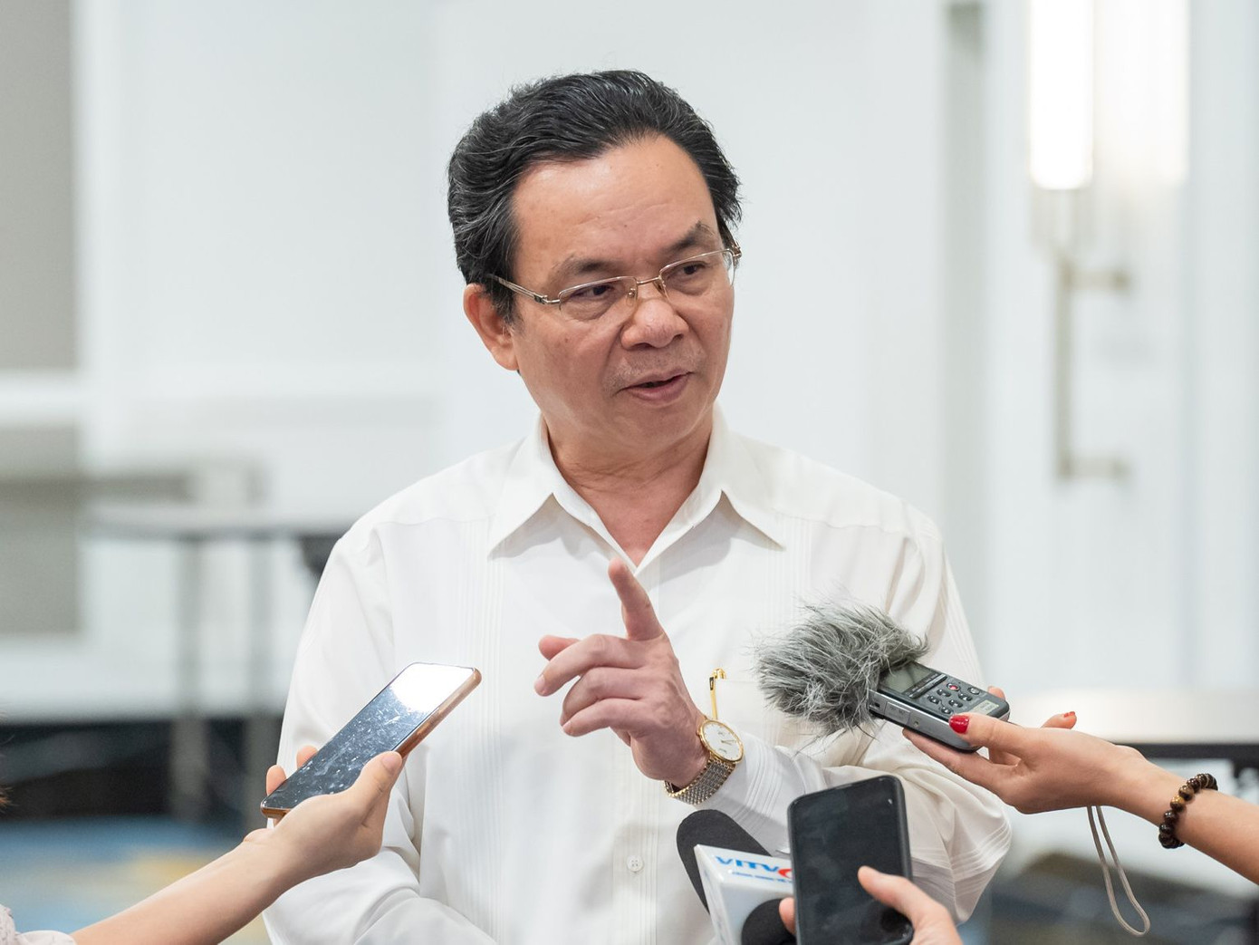 GS-TS Hoàng Văn Cường. GS-TS Hoàng Văn Cường.