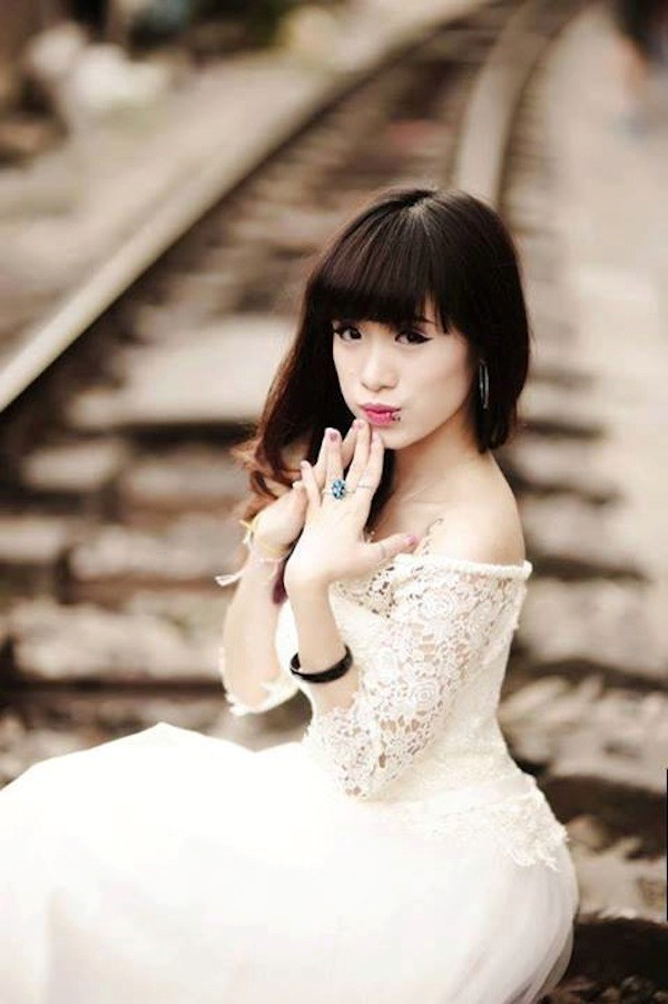 Phương My có vẻ ngoài cá tính 