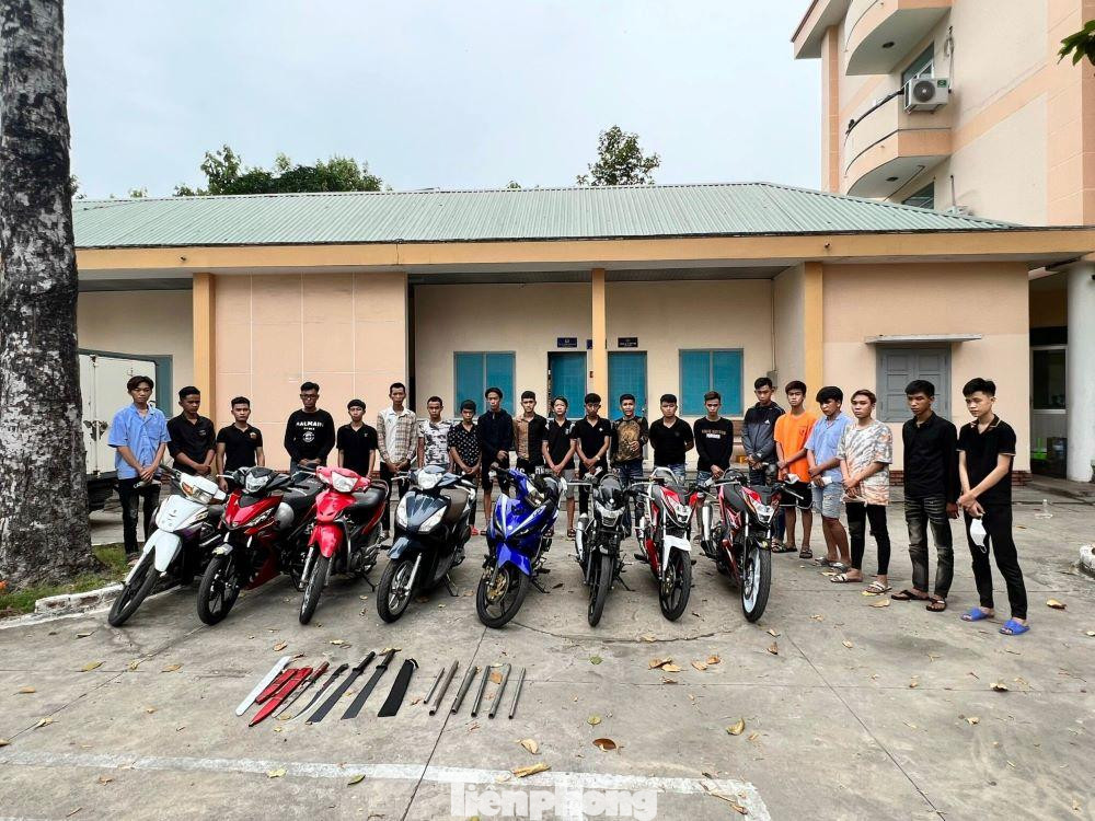 Nhóm đối tượng bị bắt giữ