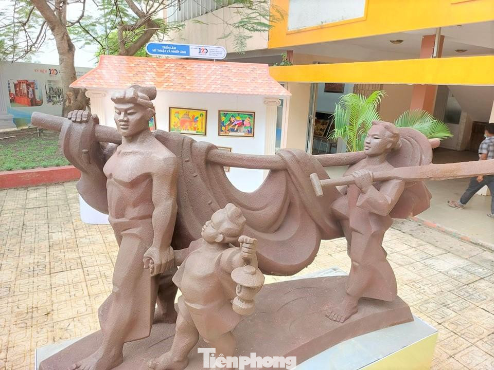 Ngày 7/7/2006, trường được công nhận là di tích cấp tỉnh. Do trường đào tạo những ngành nghề đặc thù có tính mỹ thuật nên tháng 10 năm 2007, UBND tỉnh Bình Dương đã ký quyết định đổi tên trường thành Trung cấp Mỹ thuật Bình Dương. Tháng 8/2012, UBND tỉnh Bình Dương hợp nhất hai trường Trung cấp Mỹ thuật và trường Trung cấp Văn hóa Nghệ thuật và Du lịch thành trường Trung cấp Mỹ thuật - Văn hóa Bình Dương. Tháng 3 năm 2017, trường được chuyển từ Sở Giáo dục và Đào tạo sang Sở Lao động - Thương binh và Xã hội quản lý.