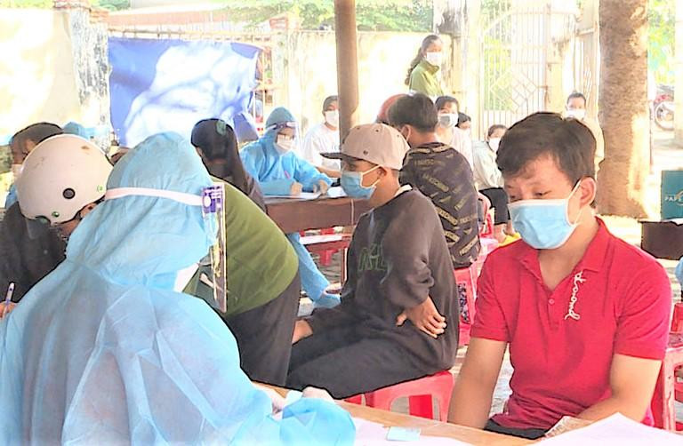 Theo danh sách, Bình Phước sẽ có 48.506 trẻ từ 16 - 17 tuổi (gồm học sinh lớp 11, lớp 12 và trẻ không theo học) được tiếp cận tiêm vắc xin phòng COVID-19 mũi 1, đợt 1 năm 2021. Theo kế hoạch, chiến dịch tiêm vắc xin cho trẻ ở Bình Phước bắt đầu từ ngày 21/11 và tiêm vét vào sáng ngày 22/11.