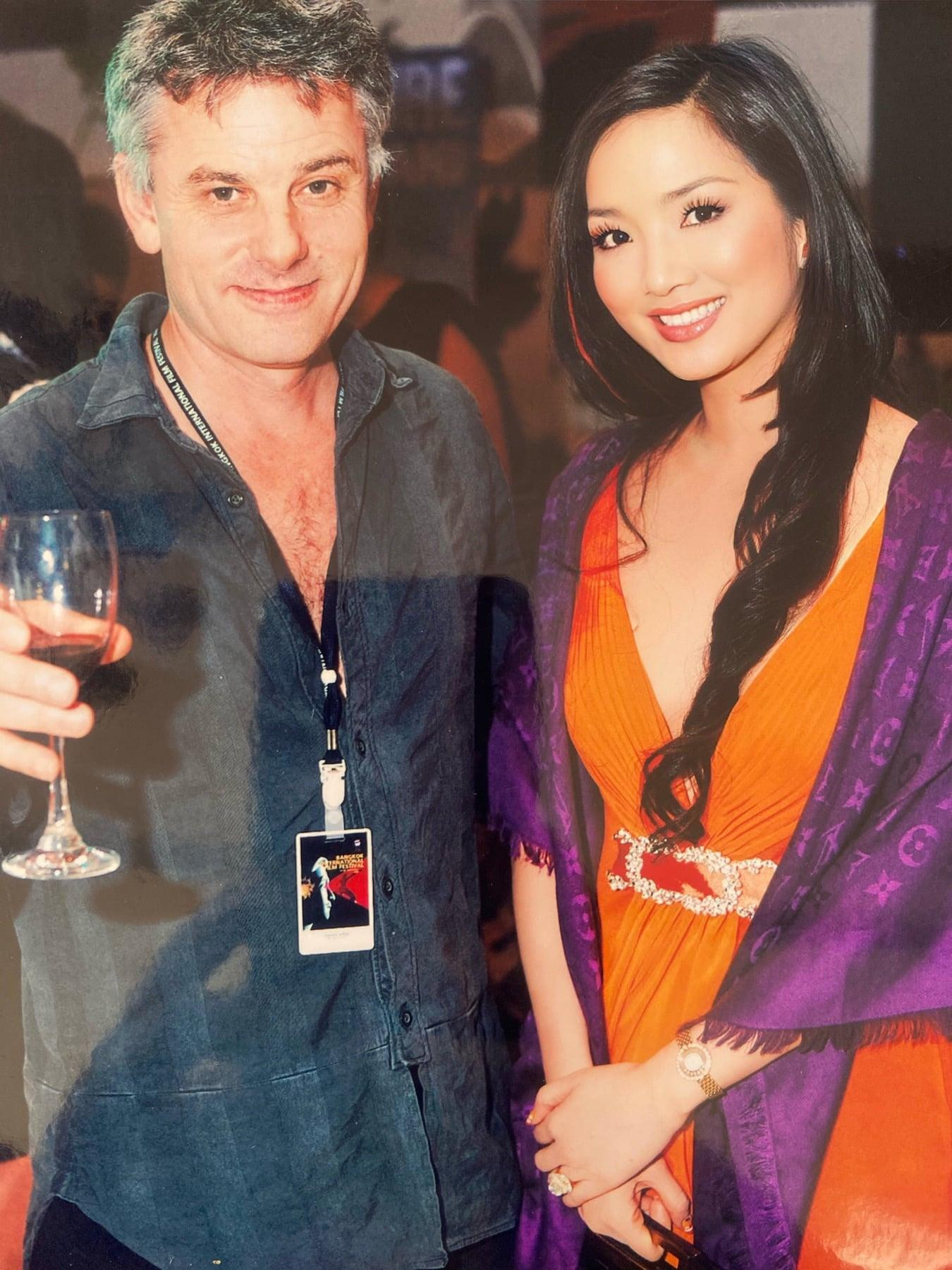 Đó cũng chính là lý do cô được gọi là "người đẹp không tuổi" của showbiz Việt.