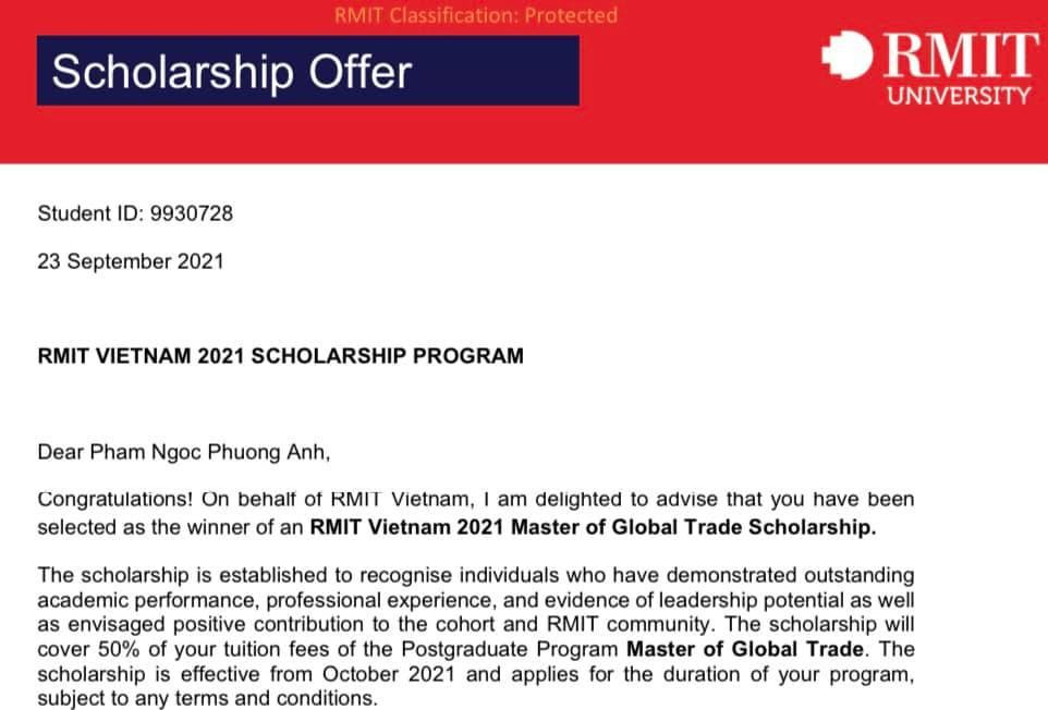 Á hậu Phương Anh nhận được học bổng 50% của Đại học RMIT.