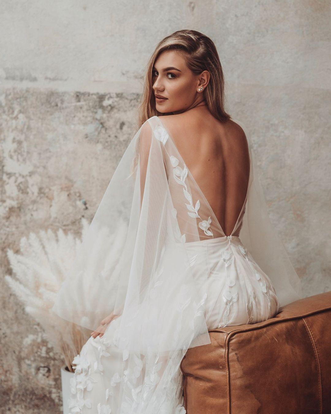 Adela Stroffekova được đánh giá là người đẹp có kinh nghiệm sân khấu ấn tượng nhờ quá trình làm người mẫu. Adela Stroffekova được đánh giá là người đẹp có kinh nghiệm sân khấu ấn tượng nhờ quá trình làm người mẫu.