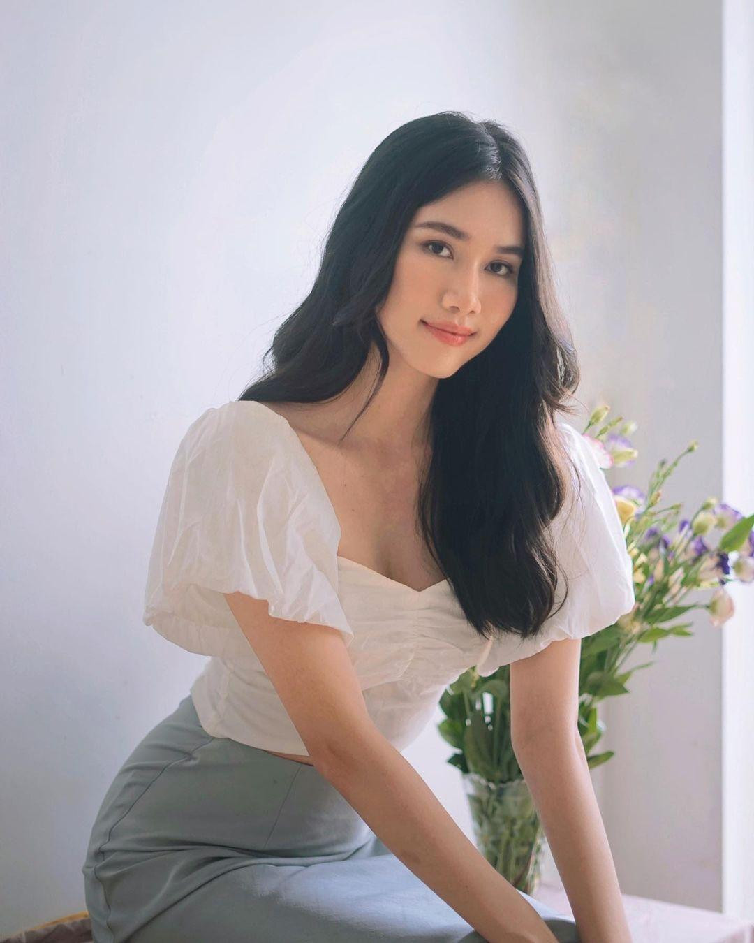 Nhan sắc ngày càng xinh đẹp, quyến rũ của Á hậu Việt Nam 2020 nhận được sự yêu mến của các fans.