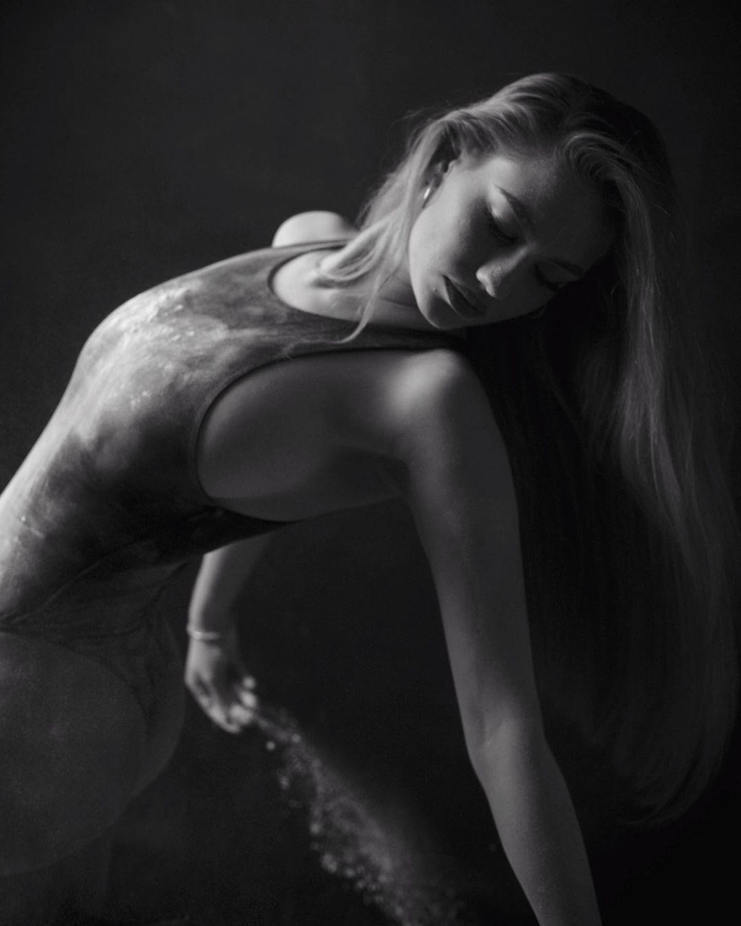 Mặc dù vậy, cô vẫn được BTC tin tưởng giao cho nhiệm vụ đại diện quốc gia tham dự cuộc thi Miss Earth 2021. Mặc dù vậy, cô vẫn được BTC tin tưởng giao cho nhiệm vụ đại diện quốc gia tham dự cuộc thi Miss Earth 2021.