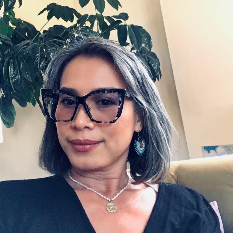 Hoa hậu Ngọc Khánh khoe vẻ đẹp mặn mà ở tuổi U50.