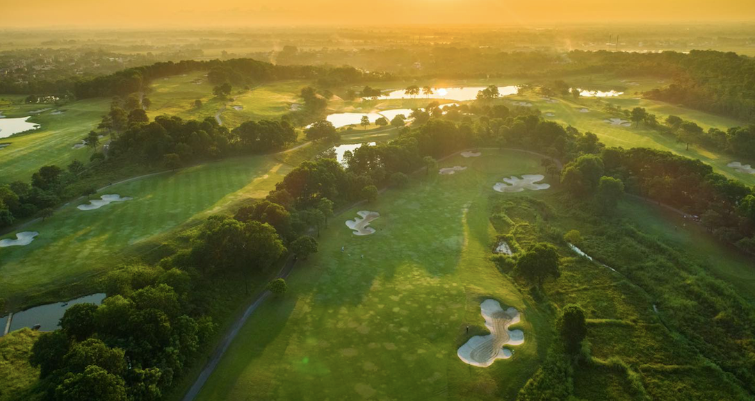 Sân golf Sky Lake (Hà Nội).