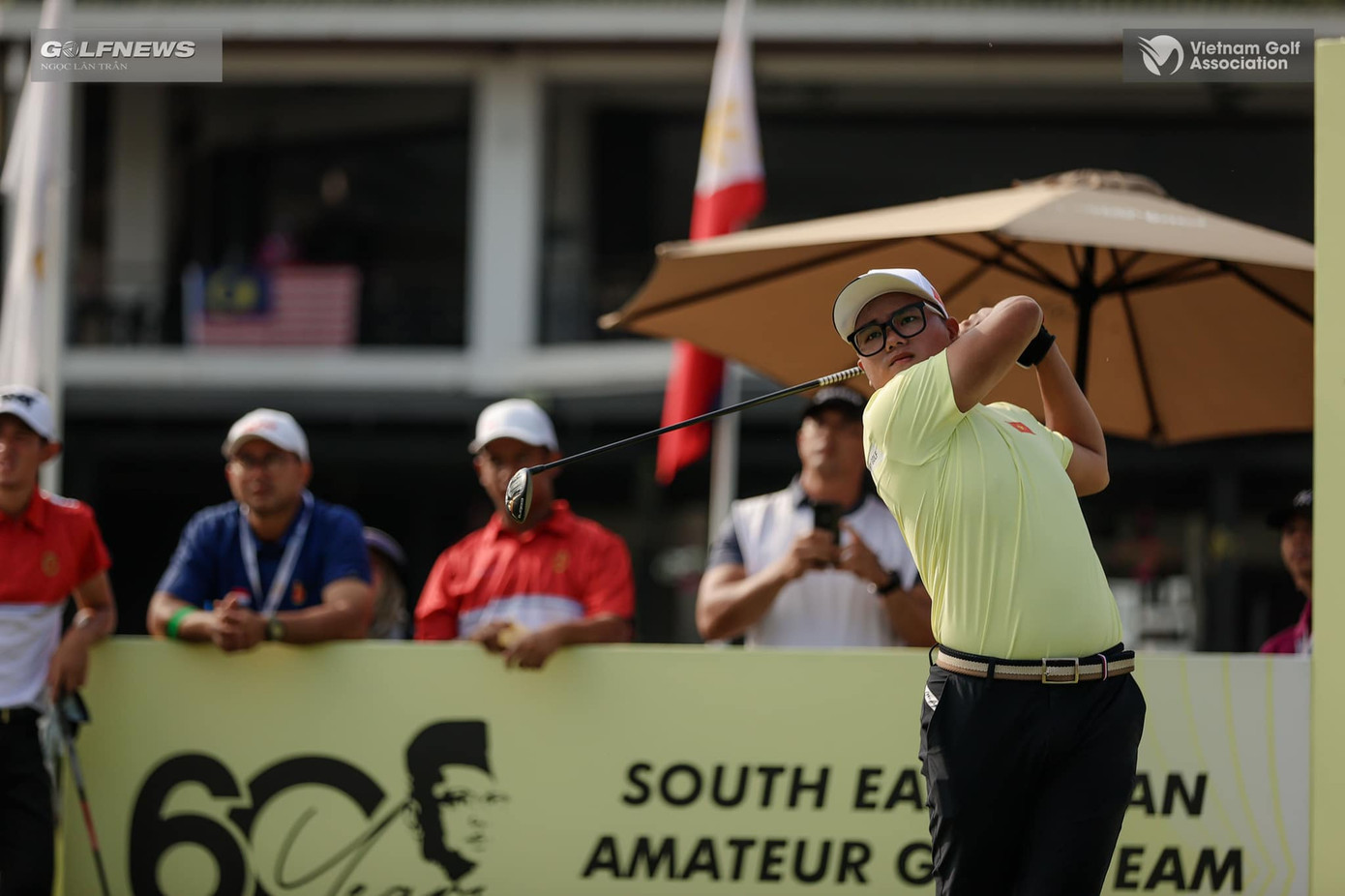 Nhất Long đánh 68 gậy (-3) tại vòng 3. Nhất Long đánh 68 gậy (-3) tại vòng 3.