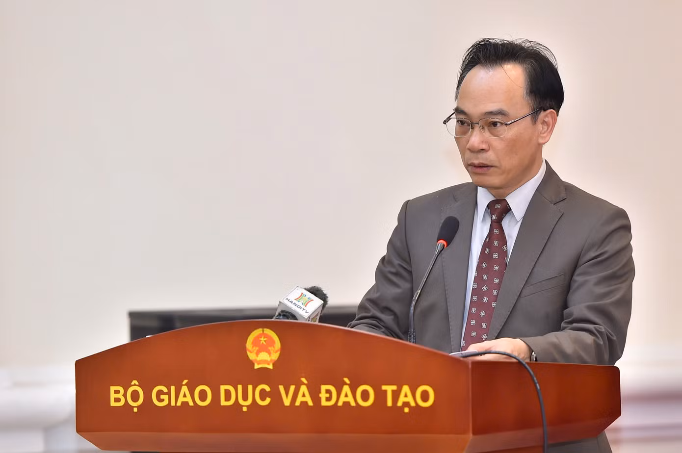 Thứ trưởng Bộ GD&amp;ĐT Hoàng Minh Sơn cho biết, Bộ đánh giá cao 3 đại học hàng đầu Việt Nam về lĩnh vực khoa học công nghệ.