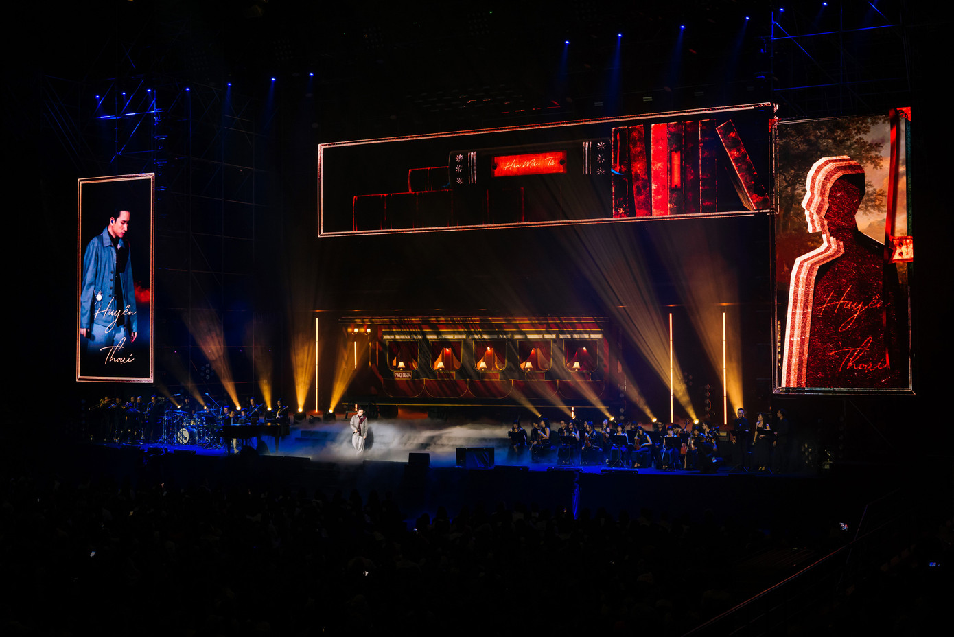 Phan Mạnh Quỳnh kết lại đêm diễn bằng những bản hit ghi dấu ấn trong sự nghiệp. Đó là Vợ người ta được làm mới bằng chất nhạc disco, Có chàng trai viết lên cây, Sau lời từ khước. Anh hài hước mời hàng nghìn khán giả hát cùng vì “em hết hơi rồi”. Trong suốt live concert, khán giả vỗ tay rần rần ủng hộ Phan Mạnh Quỳnh. Để chia tay khán giả Hà Nội, Quỳnh và khán giả hòa giọng ở mashup tạo nên từ các hit Xuân thì, Ngày chưa giông bão và Từ đó. Phan Mạnh Quỳnh kết thúc chương trình bằng ca khúc Yêu nhau nửa ngày.