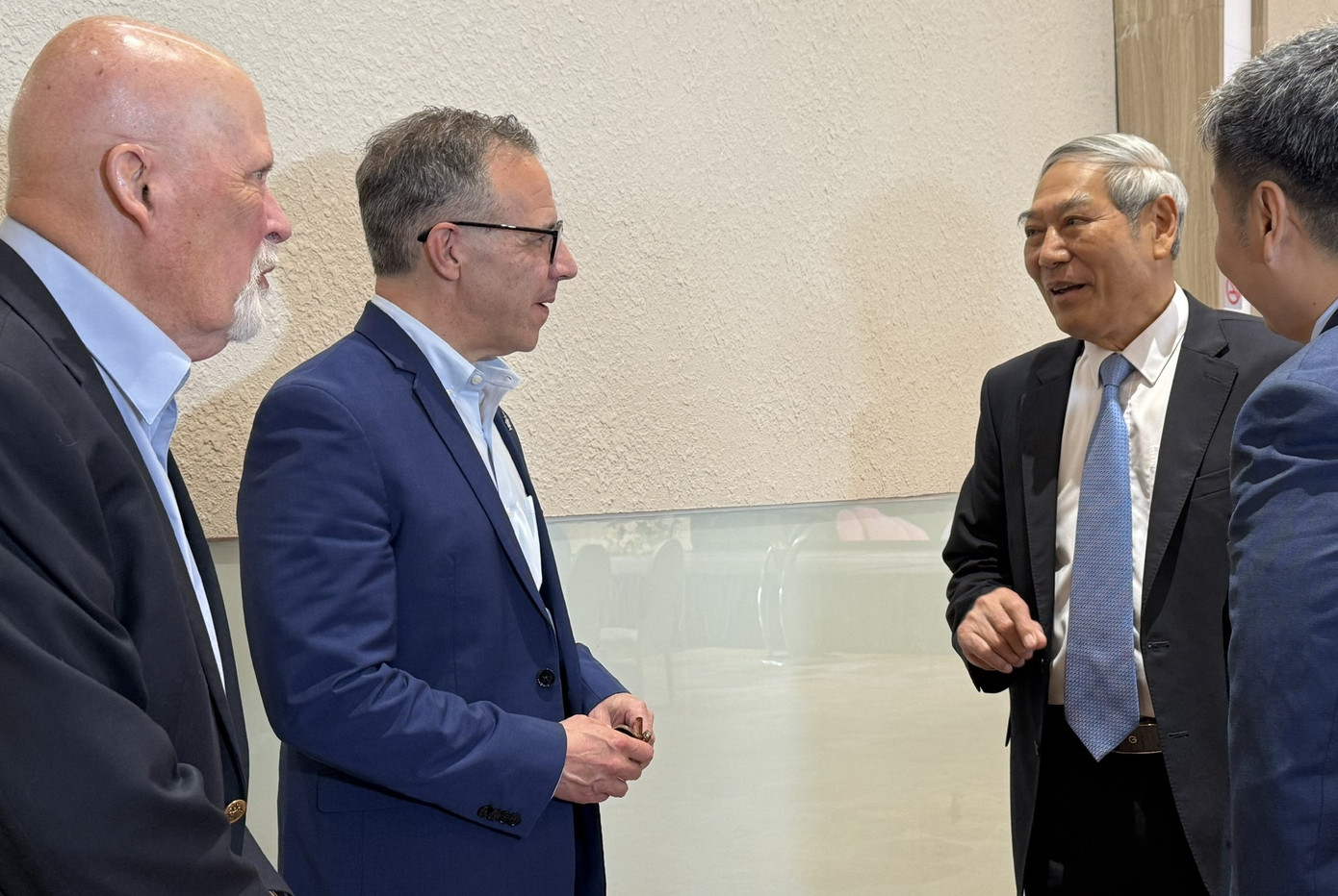 Cựu phi công Việt Nam - Hoa Kỳ hội ngộ lần thứ 5 kể từ năm 2016. Ảnh: Toan Toan