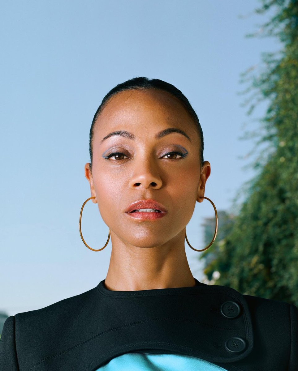 Nhan sắc thật đằng sau hình ảnh nữ thợ săn người Na'vi. Nhan sắc thật đằng sau hình ảnh nữ thợ săn người Na'vi.