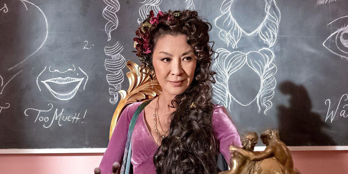 Dương Tử Quỳnh cũng góp mặt trong "The School for Good and Evil". (Nguồn: Internet) Dương Tử Quỳnh cũng góp mặt trong "The School for Good and Evil". (Nguồn: Internet)