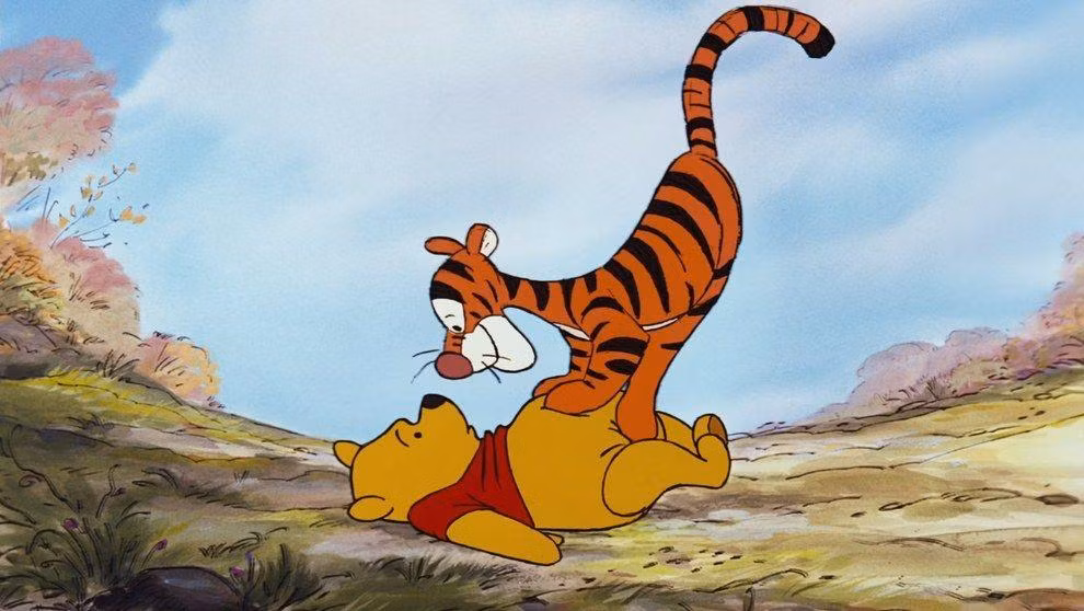 Thật may mắn là Tigger sẽ không xuất hiện trong phiên bản kinh dị của Winnie The Pooh, nếu không thì tuổi thơ của nhiều người sẽ thêm phần bị "đục khoét". - Nguồn: Internet Thật may mắn là Tigger sẽ không xuất hiện trong phiên bản kinh dị của Winnie The Pooh, nếu không thì tuổi thơ của nhiều người sẽ thêm phần bị "đục khoét". - Nguồn: Internet
