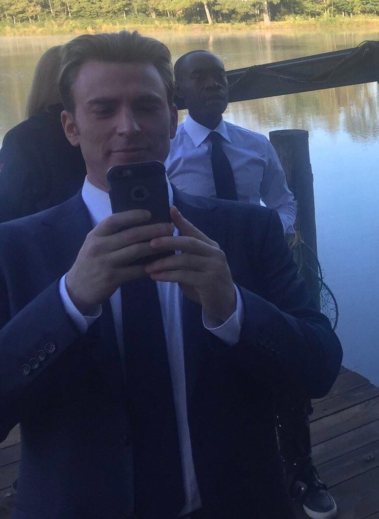 Chris Evans quả là hiện thân sống của khái niệm "giàu nhưng không lãng phí". Chris Evans quả là hiện thân sống của khái niệm "giàu nhưng không lãng phí".