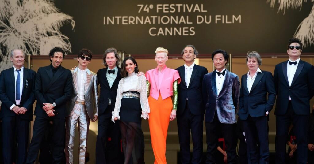 Đoàn phim "The French Dispatch" cùng tề tựu tại Cannes năm nay. - Nguồn: Mind Life TV