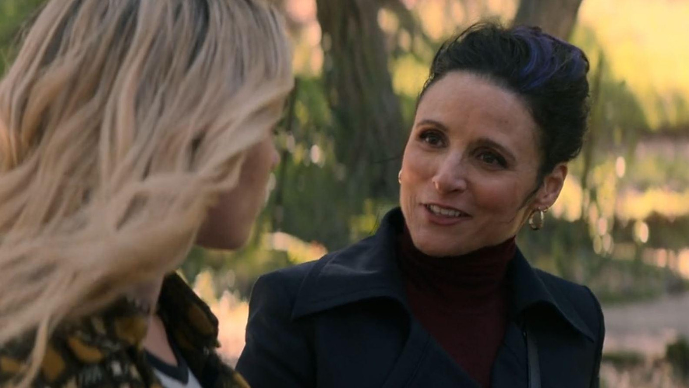 Nữ bá tước "Val" đang có âm mưu gì khi chiêu dụ Yelena ám sát Hawkeye? - Nguồn: OtakuKart Nữ bá tước "Val" đang có âm mưu gì khi chiêu dụ Yelena ám sát Hawkeye? - Nguồn: OtakuKart