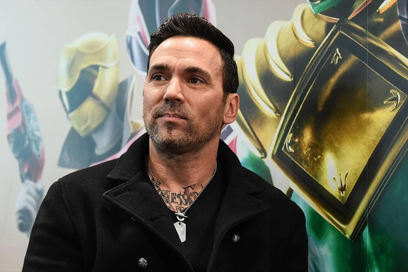 Người hâm mộ tiếc thương khi "Siêu Nhân Xanh" Jason David Frank qua đời. Người hâm mộ tiếc thương khi "Siêu Nhân Xanh" Jason David Frank qua đời.