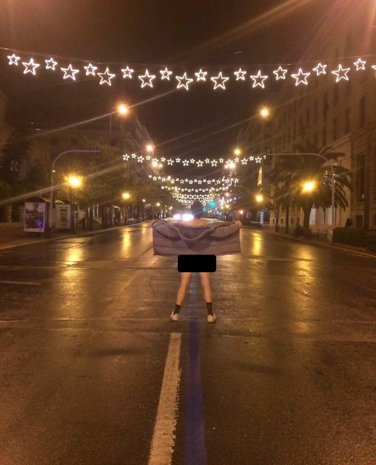 Màn khoe "hàng Mỹ" đang gây bão mạng xã hội của "Winter Soldier". - Nguồn: Film Daily