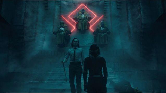 Trông thì "nguy hiểm", nhưng thức chất 3 vị Time-Keepers này chỉ là robot được điều khiển từ xa. - Nguồn: EcranLarge Trông thì "nguy hiểm", nhưng thức chất 3 vị Time-Keepers này chỉ là robot được điều khiển từ xa. - Nguồn: EcranLarge