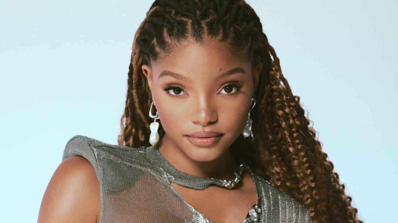 Ít nhất "Ariel" của Halle Bailey cũng khiến khán giả gật đầu về giọng hát vì cô là một trong những tài năng âm nhạc được "ong chúa" Beyoncé "chống lưng" ngoài đời. (Nguồn: Internet) Ít nhất "Ariel" của Halle Bailey cũng khiến khán giả gật đầu về giọng hát vì cô là một trong những tài năng âm nhạc được "ong chúa" Beyoncé "chống lưng" ngoài đời. (Nguồn: Internet)