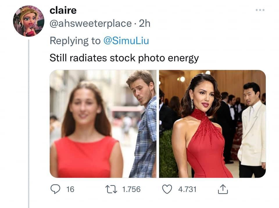 Thấy "quen quen" nhưng ai ngờ quen thật! (Nguồn: Twitter) Thấy "quen quen" nhưng ai ngờ quen thật! (Nguồn: Twitter)