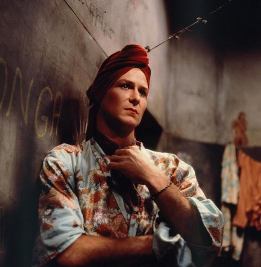 Vai diễn đáng nhớ trong "Kiss of the Spider Woman"... - Nguồn: Jetss Vai diễn đáng nhớ trong "Kiss of the Spider Woman"... - Nguồn: Jetss