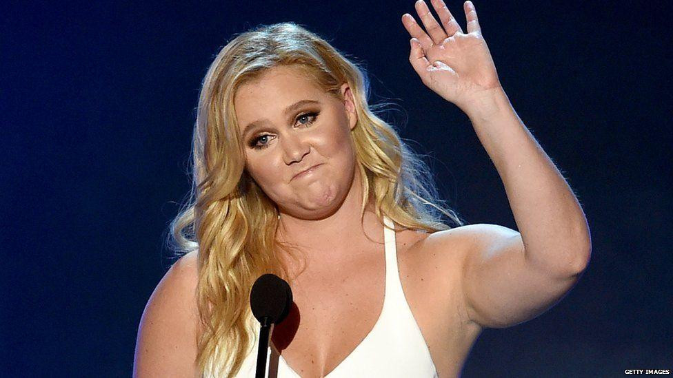 Amy Schumer cũng đứng về phía Amber Heard? Amy Schumer cũng đứng về phía Amber Heard?