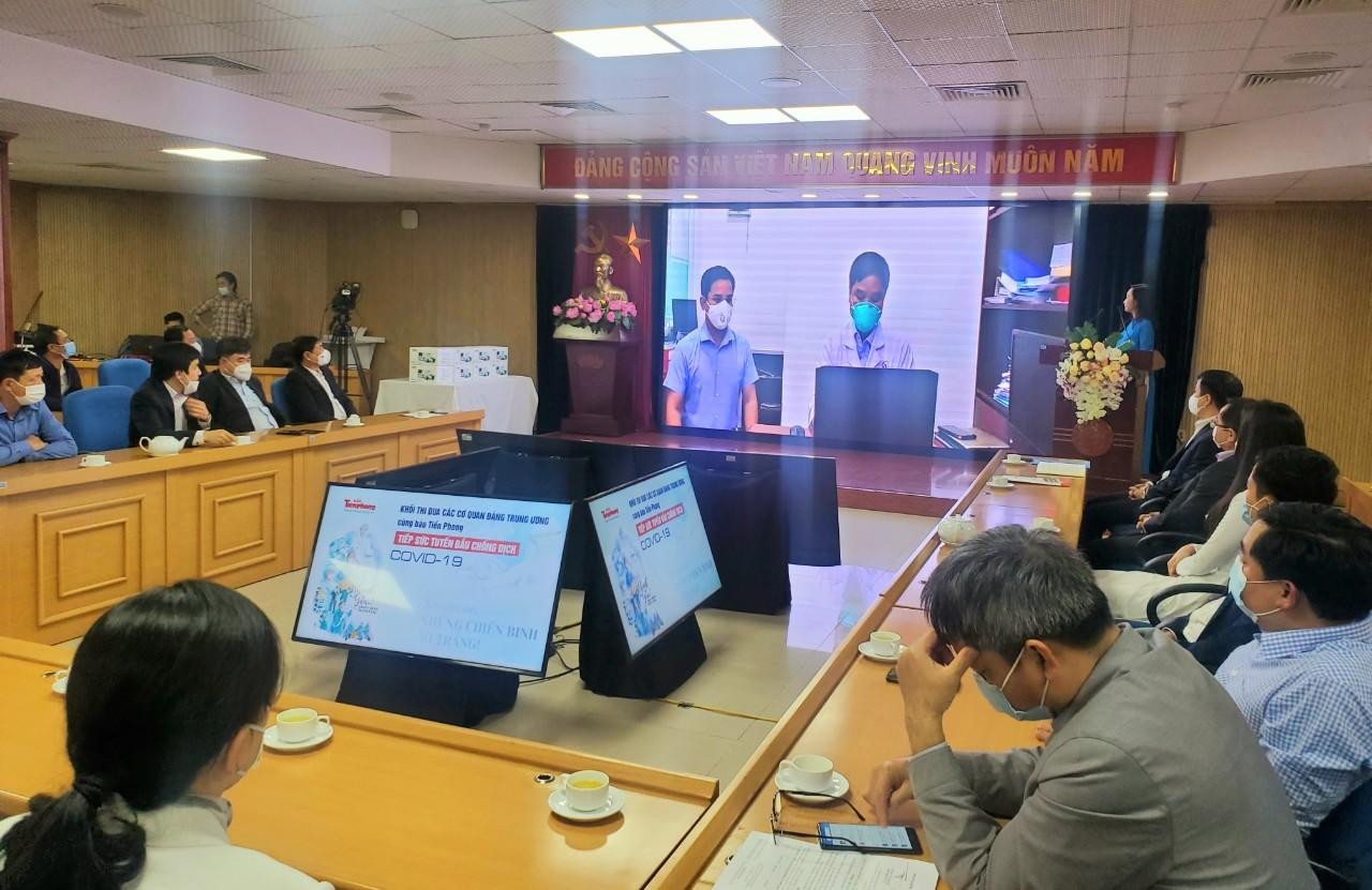 BTC chương trình kết nối với bác sĩ TS.BS Nguyễn Hoàng Hải BTC chương trình kết nối với bác sĩ TS.BS Nguyễn Hoàng Hải