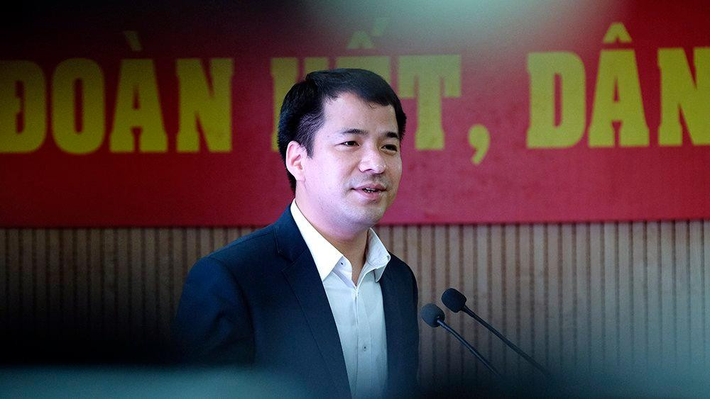 Anh Ngô Văn Cương, Bí thư Trung ương Đoàn phát biểu. Anh Ngô Văn Cương, Bí thư Trung ương Đoàn phát biểu.