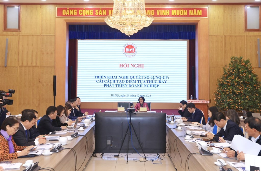 Hội nghị triển khai nghị quyết số 02/NQ-CP cải cách tạo điểm tự thúc đẩy phát triển doanh nghiệp (ảnh: TTXVN).