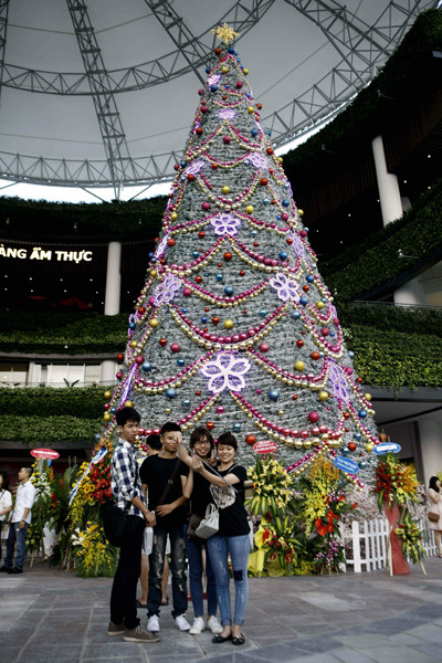 Rực rỡ sắc màu tại Aeon mall Long Biên ảnh 9