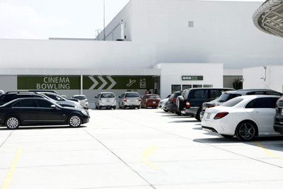 Rực rỡ sắc màu tại Aeon mall Long Biên ảnh 3