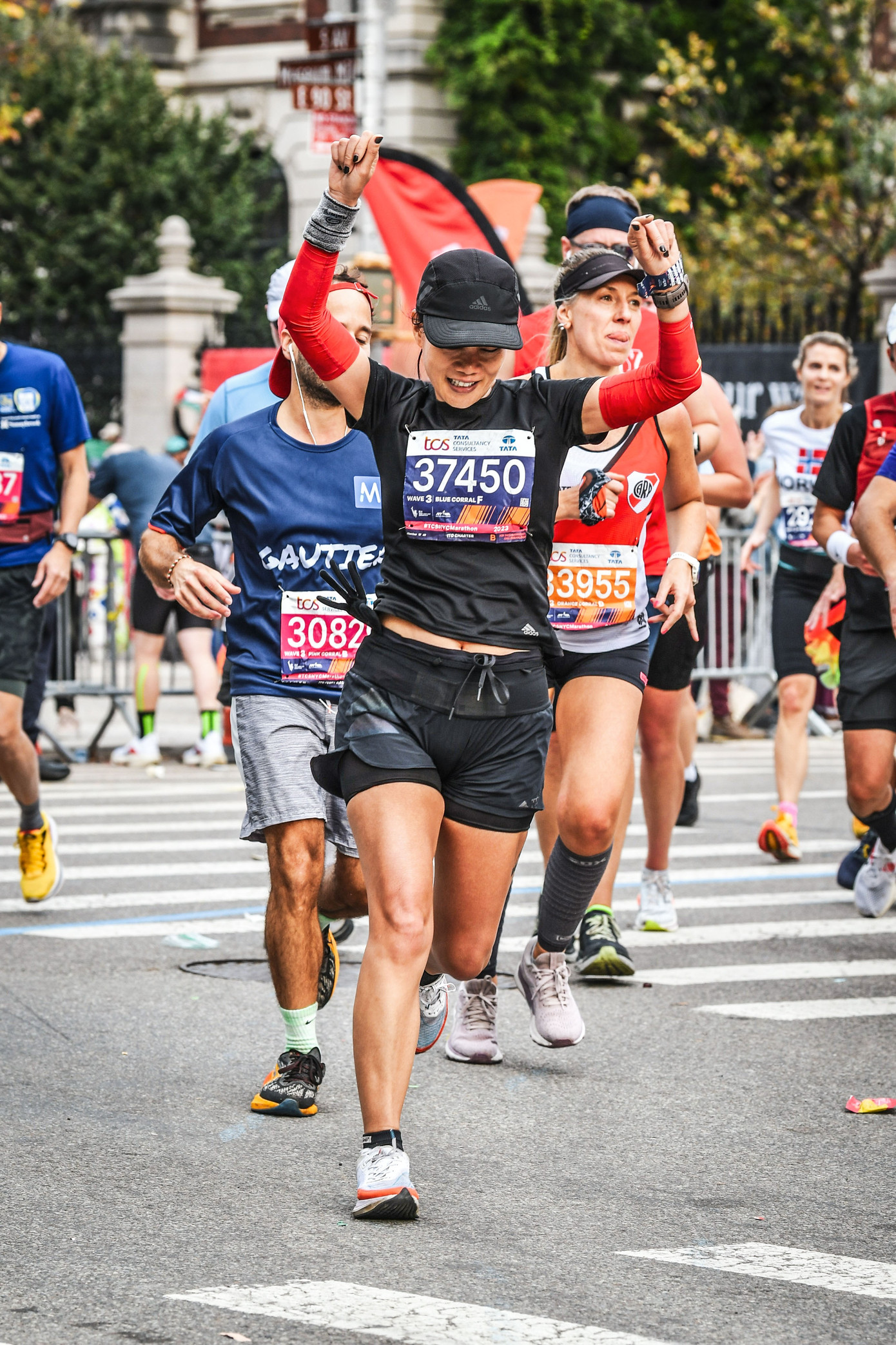 Chị Đoàn Thu Hiền từng hoàn thành cuộc đua New York City Marathon Chị Đoàn Thu Hiền từng hoàn thành cuộc đua New York City Marathon