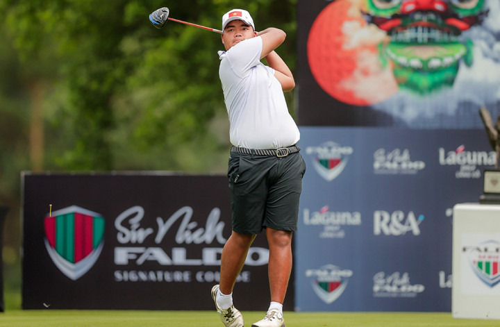 Đức Sơn là VĐV duy nhất tại giải có 1 eagle, tại hố 15. Ảnh: VGA