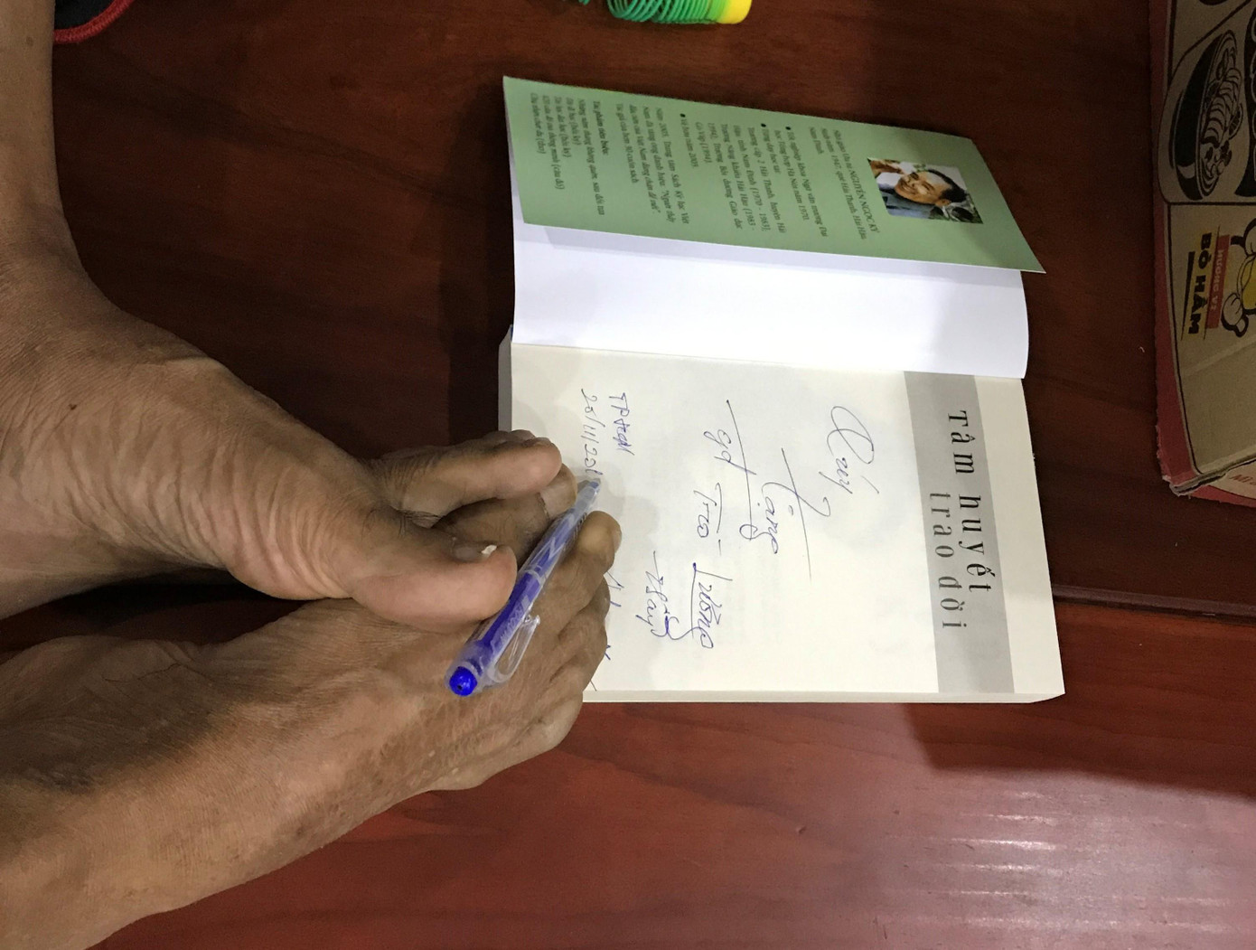 Đôi chân huyền thoại tạo cảm hứng cho nhiều thế hệ học trò Đôi chân huyền thoại tạo cảm hứng cho nhiều thế hệ học trò